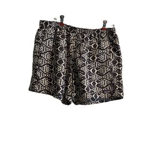 Women’s Patagonia Grey and White Patterned Women's Shorts Size Large